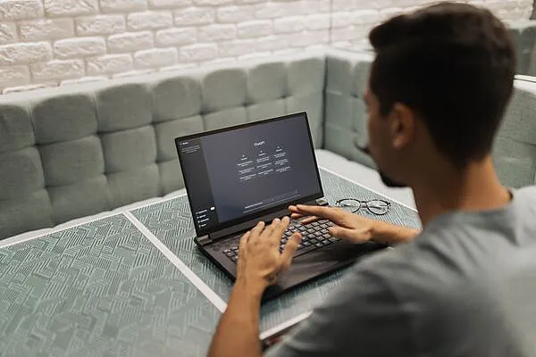 how-an-ai-agent-workspace-turns-one-prompt-into-complete-results